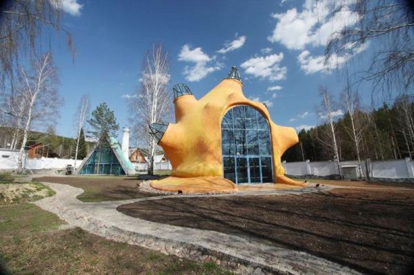 10 необычных зданий России 10 необычных зданий России