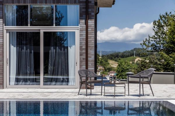 В статусе эксклюзив