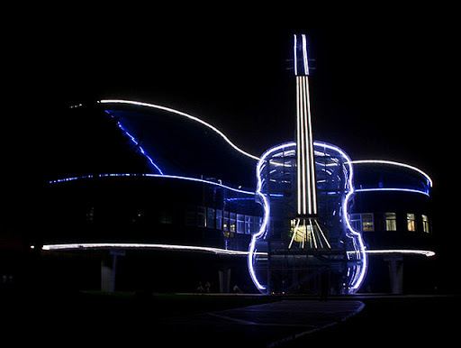 Фантастические здания и где они &laquo;обитают&raquo;: 12 необычных строений мира