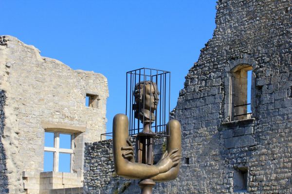 Как жил Пьер Карден: 3 дворца известного кутюрье Как жил Пьер Карден: 3 дворца известного кутюрье