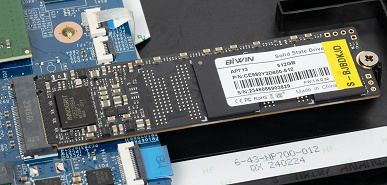 Обзор игрового ноутбука OSiO CyberLine C160i: старшая модель нового российского бренда