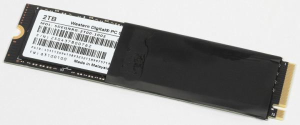 Обзор игрового ноутбука Asus ROG Strix Scar 18 G835LX с Intel Core Ultra 9 275HX и Nvidia GeForce RTX 5090 Laptop