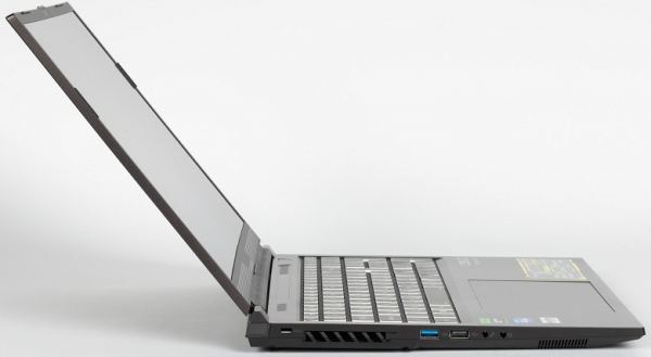 Обзор игрового ноутбука OSiO CyberLine C160i: старшая модель нового российского бренда