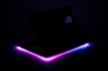 Обзор игрового ноутбука Asus ROG Strix Scar 18 G835LX с Intel Core Ultra 9 275HX и Nvidia GeForce RTX 5090 Laptop