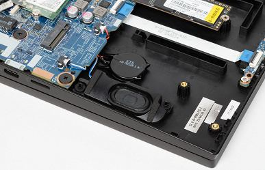 Обзор игрового ноутбука OSiO CyberLine C160i: старшая модель нового российского бренда