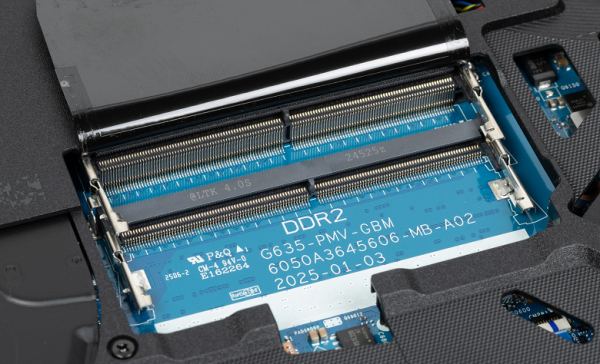 Обзор игрового ноутбука Asus ROG Strix Scar 18 G835LX с Intel Core Ultra 9 275HX и Nvidia GeForce RTX 5090 Laptop