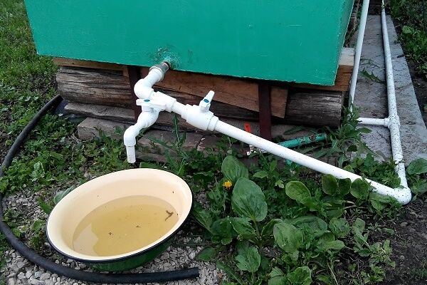 Как сделать водопровод на даче своими руками: правила прокладки, монтажа и обустройства