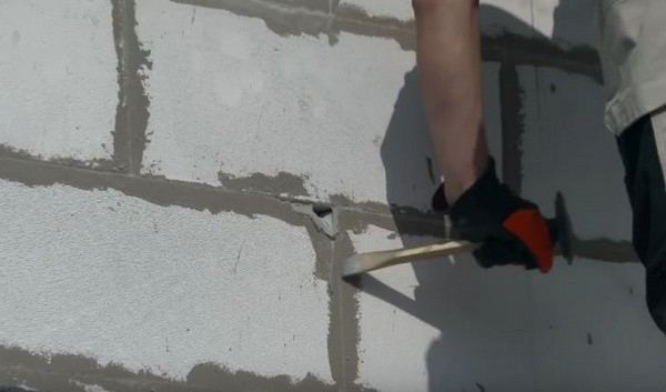 Утепление дома пенопластом: плюсы и минусы &ndash; личный опыт и подробная инструкция