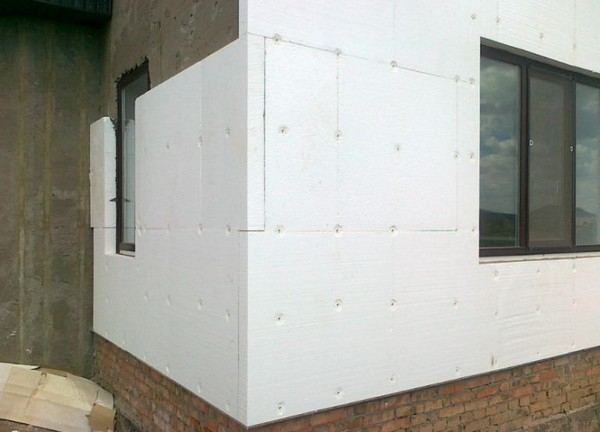 Утепление дома пенопластом: плюсы и минусы &ndash; личный опыт и подробная инструкция