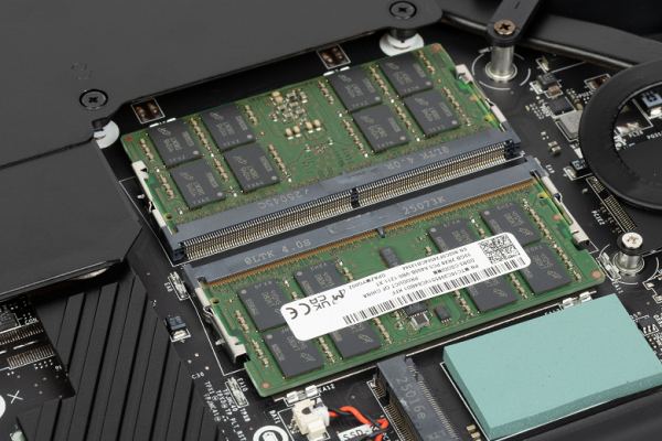 Обзор игрового ноутбука MSI Titan 18 HX AI A2XWJG-076RU с Intel Core Ultra 9 и Nvidia GeForce RTX 5090 Laptop