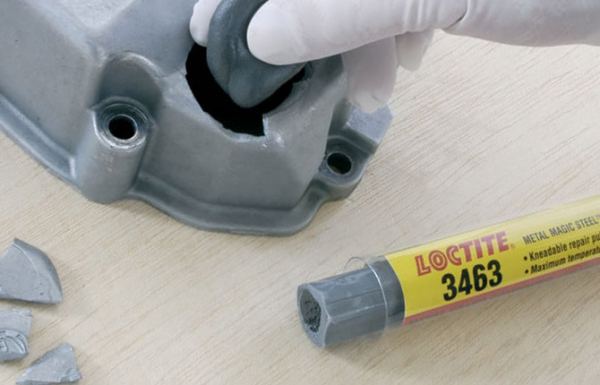 Как правильно пользоваться холодной сваркой: виды, состав, инструкция по применению Как правильно пользоваться холодной сваркой: виды, состав, инструкция по применению