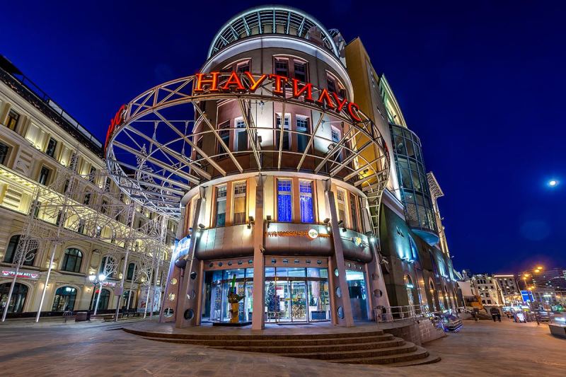 Архитектура 90-х: капром, постмодернизм, лужковская и другие стили