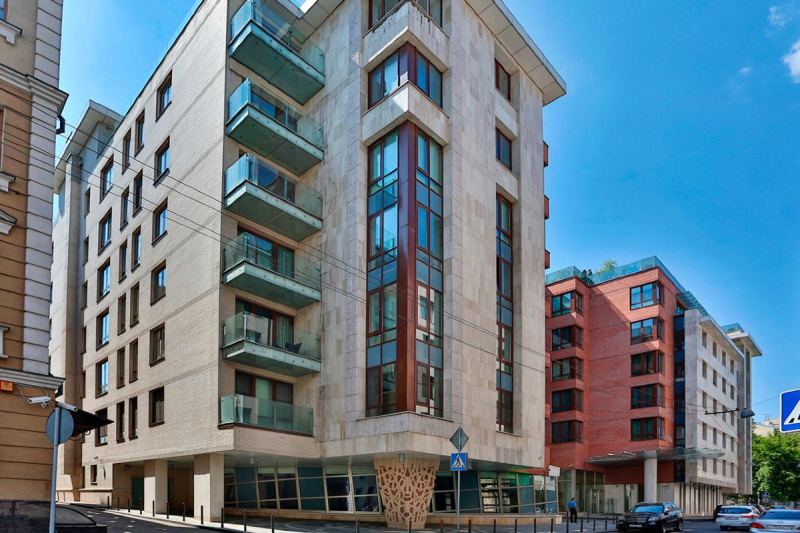 Архитектура 90-х: капром, постмодернизм, лужковская и другие стили