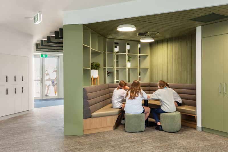 Брайтонская средняя школа в городе Баттери Пойнт, Австралия