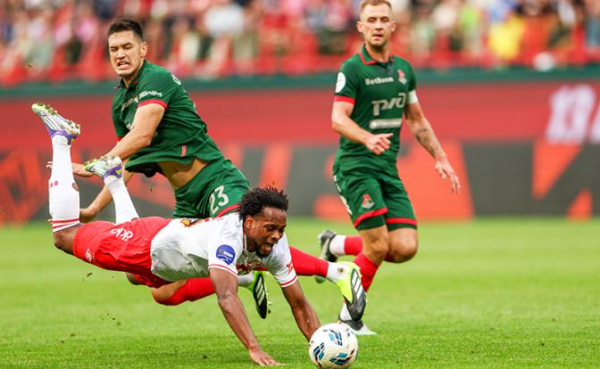 Деньги решают не все: «Зенит» и «Спартак» опозорились на старте сезона Деньги решают не все: «Зенит» и «Спартак» опозорились на старте сезона