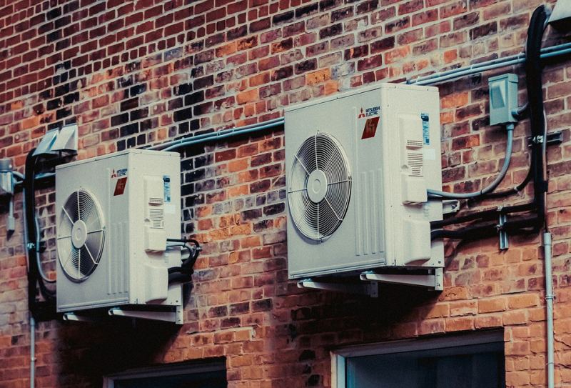 Как установить сплит-систему: инструкции для квартиры и частного дома