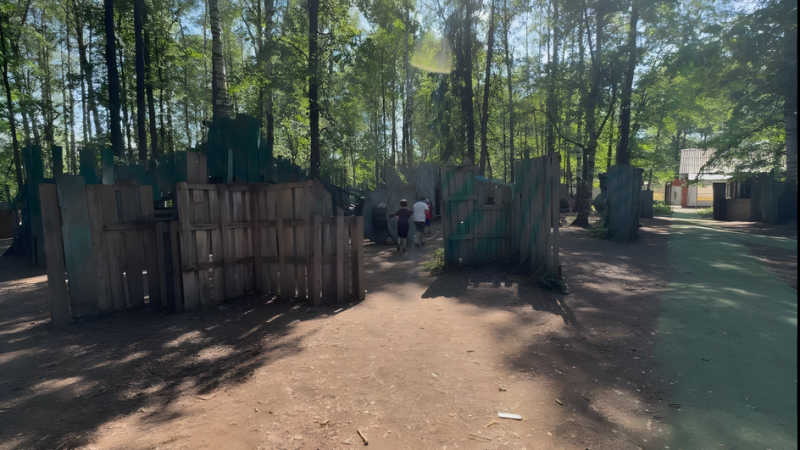 Забор из поддонов