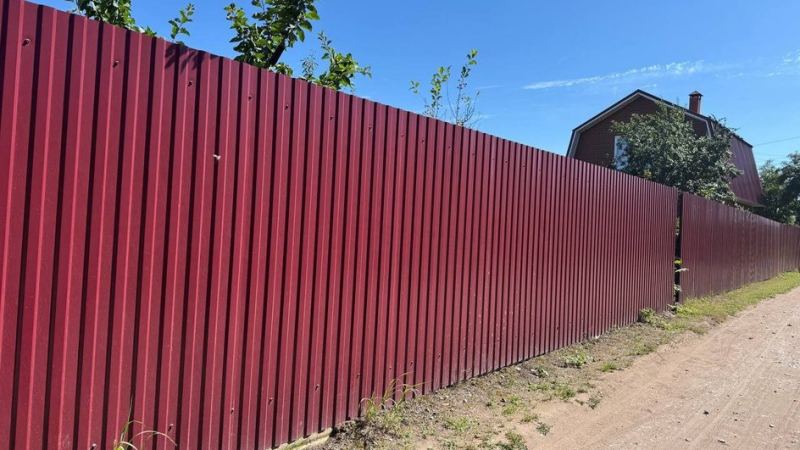 Забор из профнастила