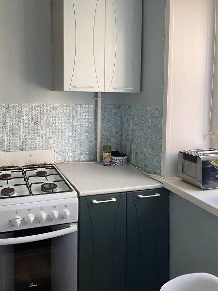 Стоит ли ​делать бюджетный ремонт самоклеящимися панелями