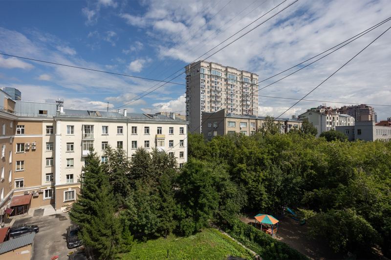 «Вдохновлялась горами, пещерами и бетоном»: как я сделала ремонт в сталинке 56 м²