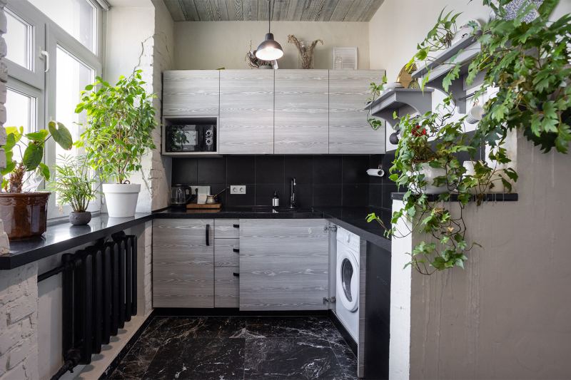 «Вдохновлялась горами, пещерами и бетоном»: как я сделала ремонт в сталинке 56 м²