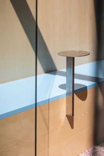 Vinklu спроектировали кофейню в узком городском участке