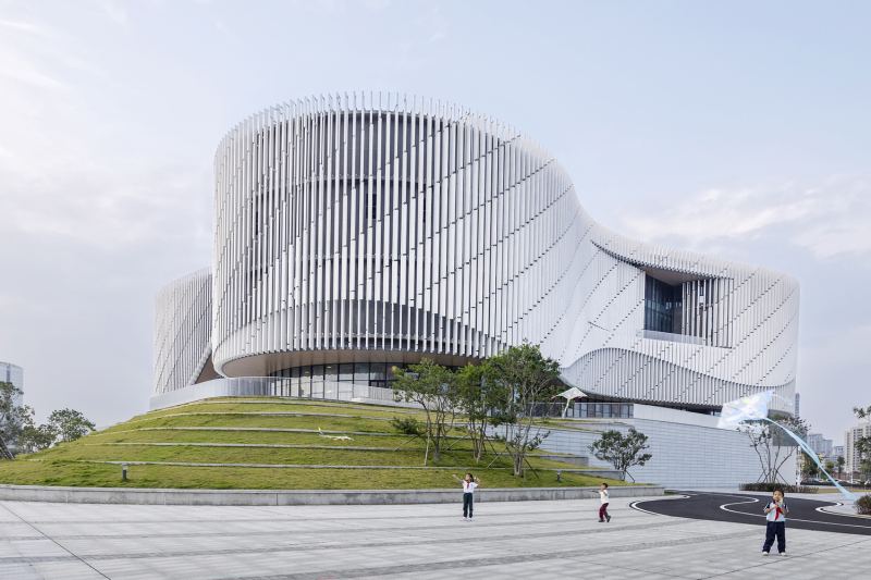 Завершено строительство Культурного Центра Янцзяна, Китай