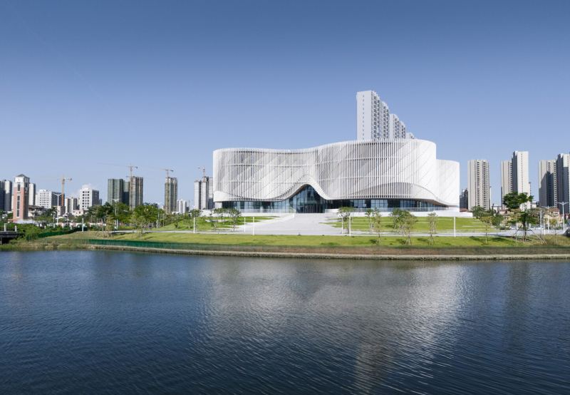 Завершено строительство Культурного Центра Янцзяна, Китай