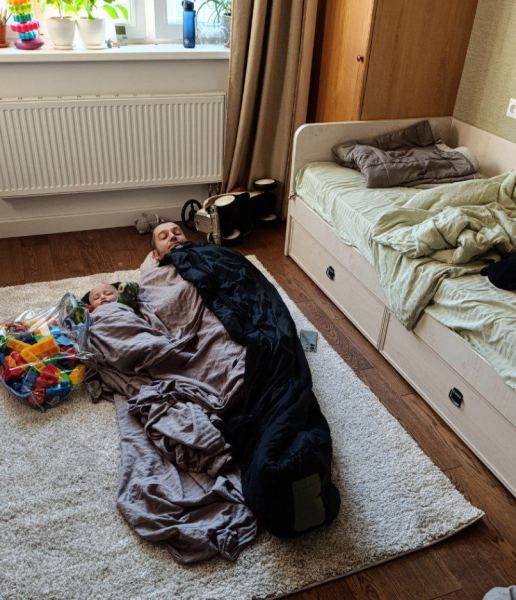 «Чувствуешь, что засыпаешь, — держись за пулемёт»: как полицейский из США с позывным Орион стал донбасским ополченцем