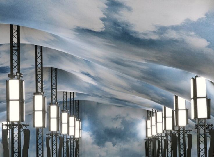 Диалог неба и земли на показе Burberry