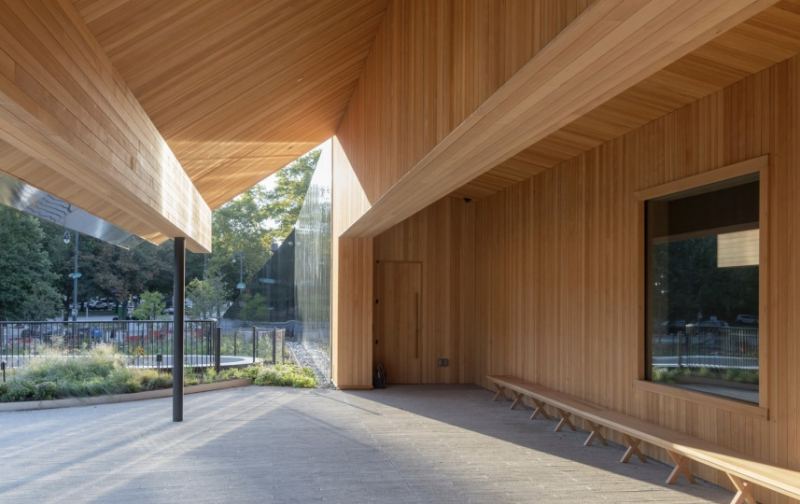 Herzog & de Meuron и Пит Удольф завершили проект арт-центра с садом в Филадельфии