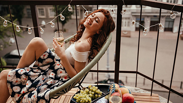 Как обустроить зону отдыха на балконе: пошаговая инструкция