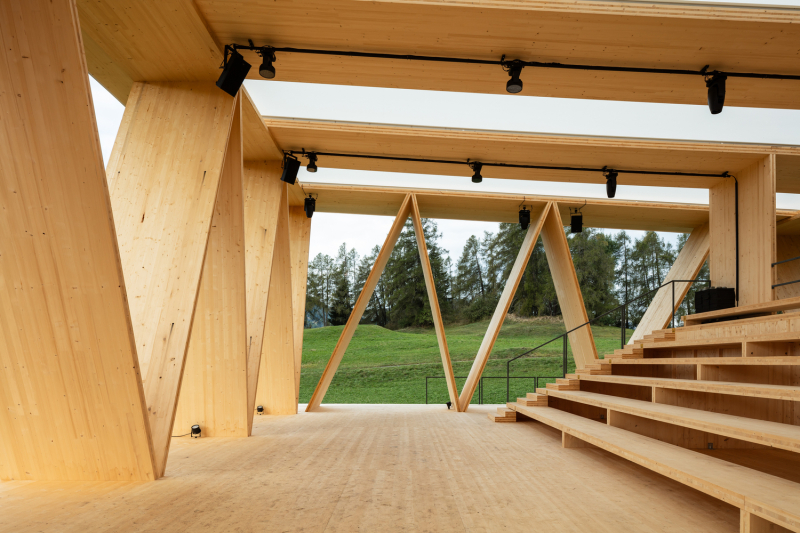 Театр под открытым небом в городе Ланч-Ленц, Швейцария