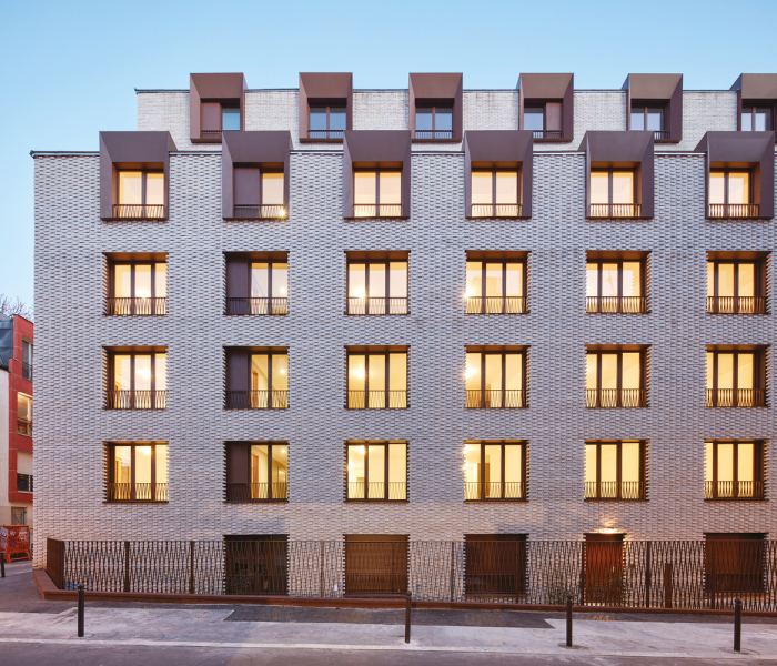 Un Toit - Резиденция для женщин подвергшимся насилию, Франция