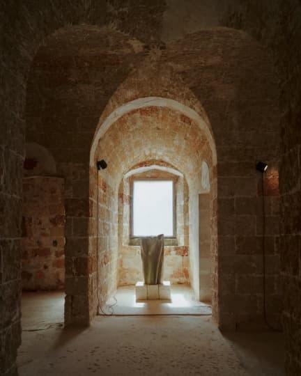 В бывшем итальянском монастыре открылась выставка современного дизайна