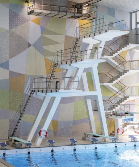 В Швеции протестуют против сноса бассейна Valhallabadet