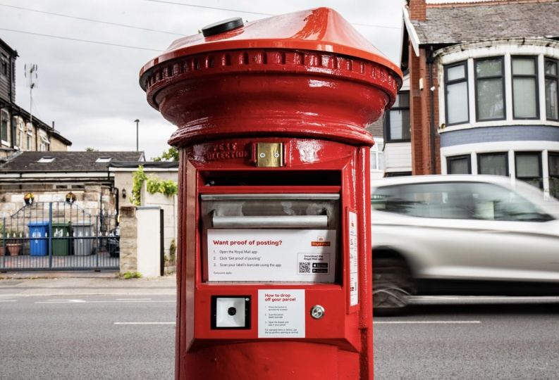 В Великобритании установят первые почтовые ящики с солнечными батареями