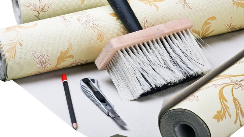 Встык или внахлёст? Как правильно клеить обои